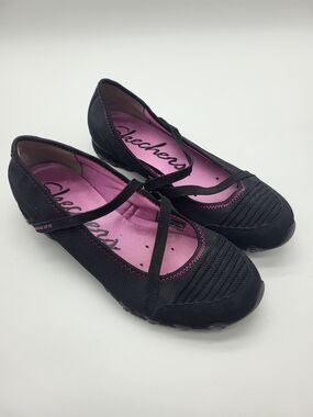 Skechers Women's Black and Pink Slip-On Mary Jane Flats